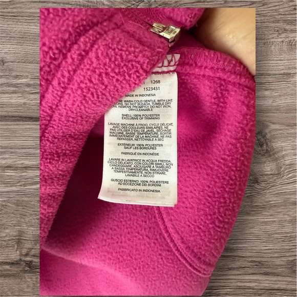 Used Columbia Women's Fuchsia Full-Zip Fleece Jacket - Size M - Picture 8 of 8